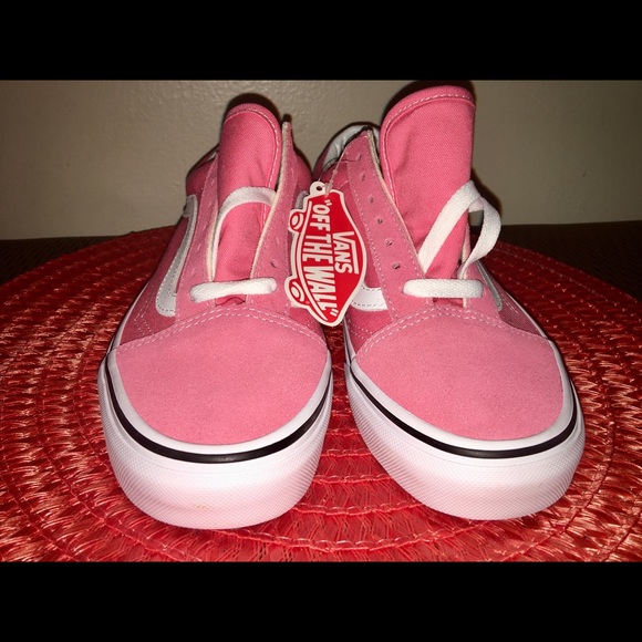 Vans - Picture 2 of 5